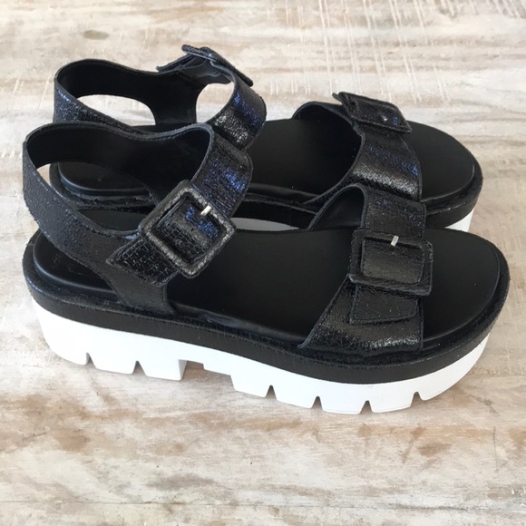 Kendall + Kylie Wave Platform Sandal {Blk/Wht} 7.5 - Picture 4 of 8